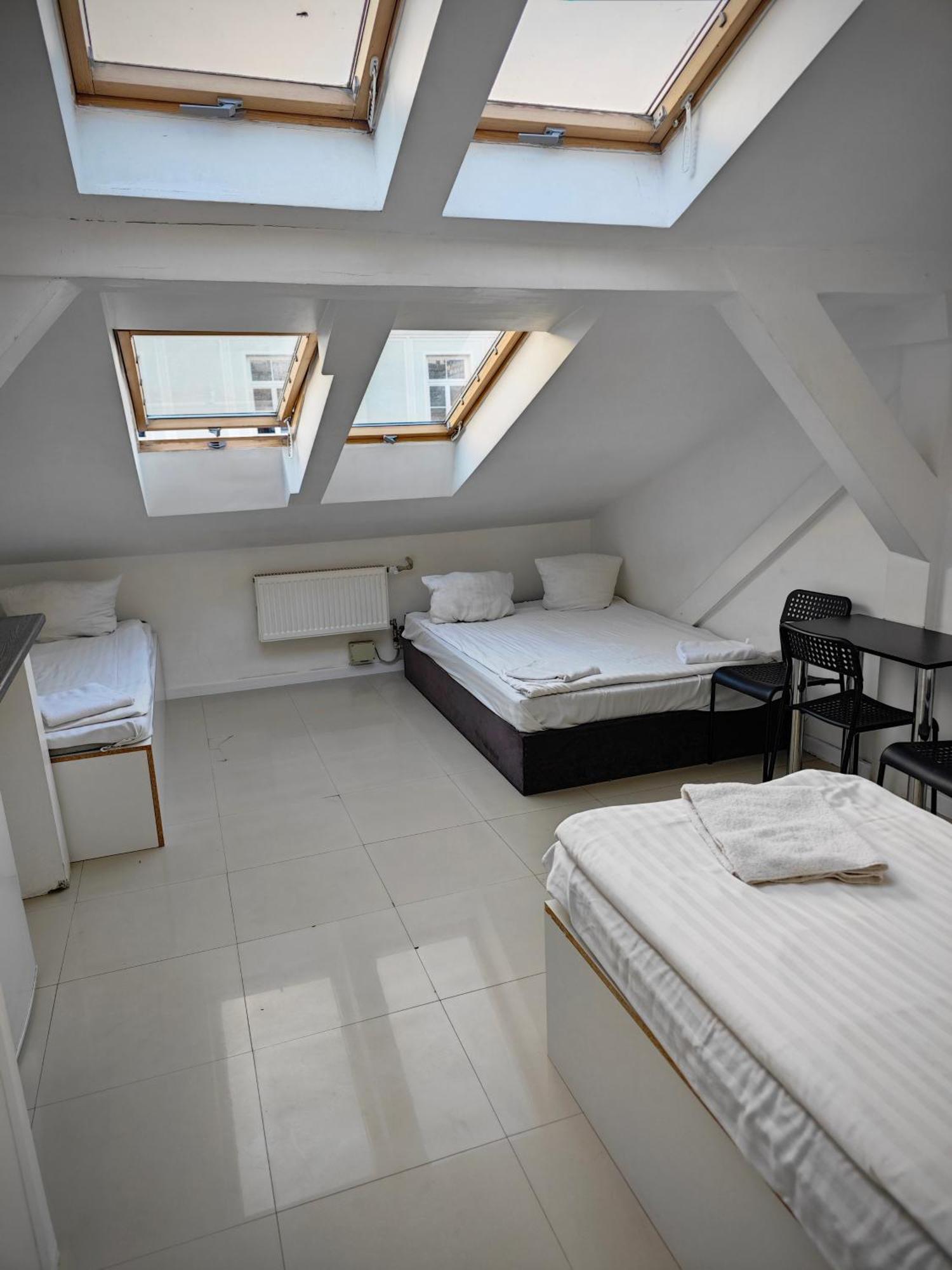 Apartamenty Hoza Attic Studio Varsóvia Quarto foto