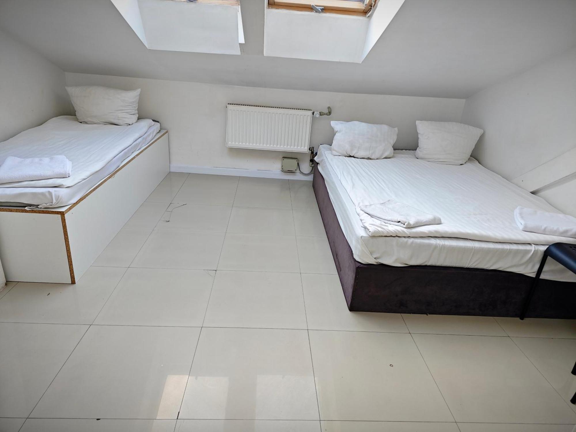Apartamenty Hoza Attic Studio Varsóvia Quarto foto